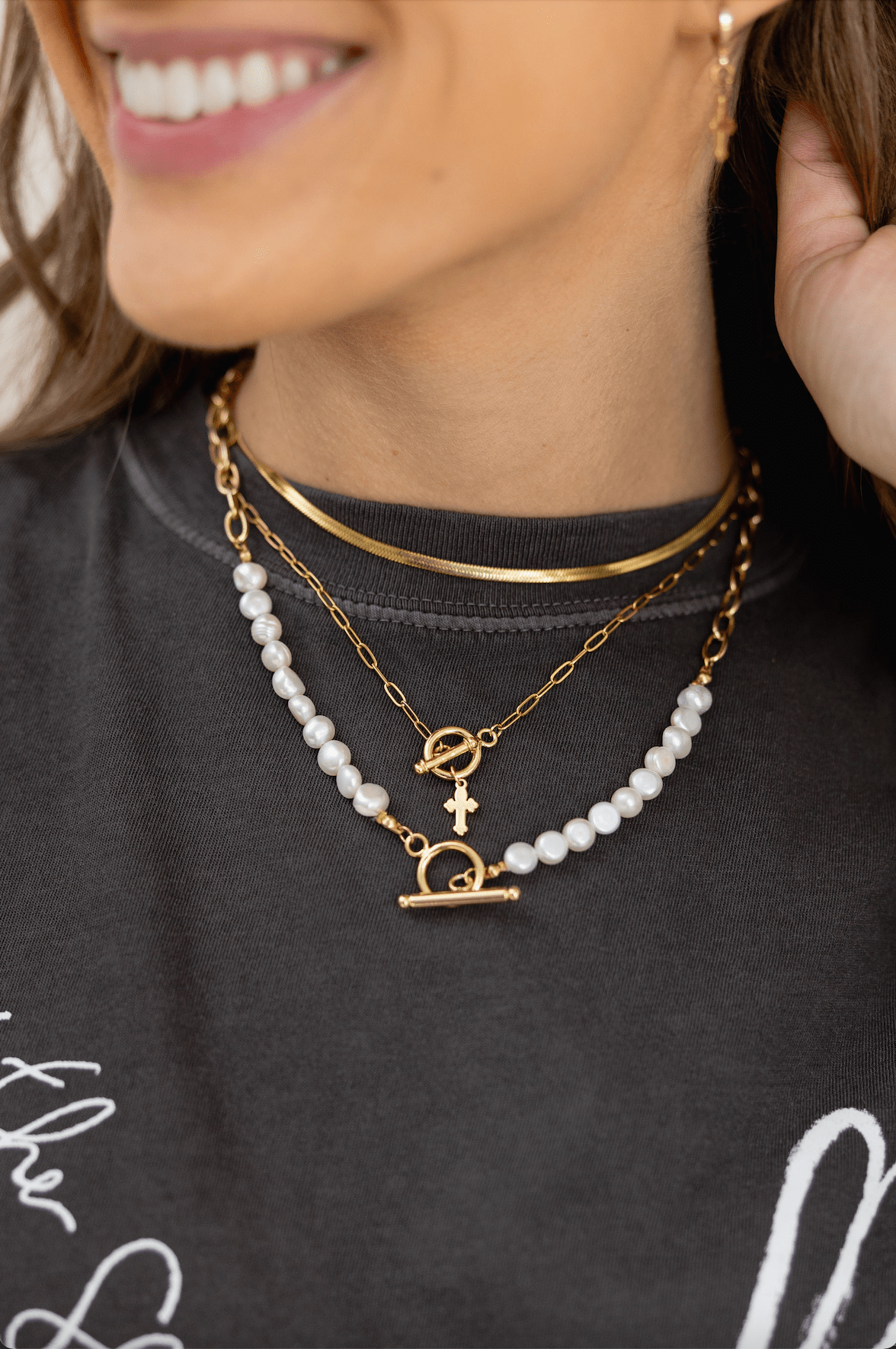 Bella Toggle Freshwater Pearl Necklace - Mainstream Boutique