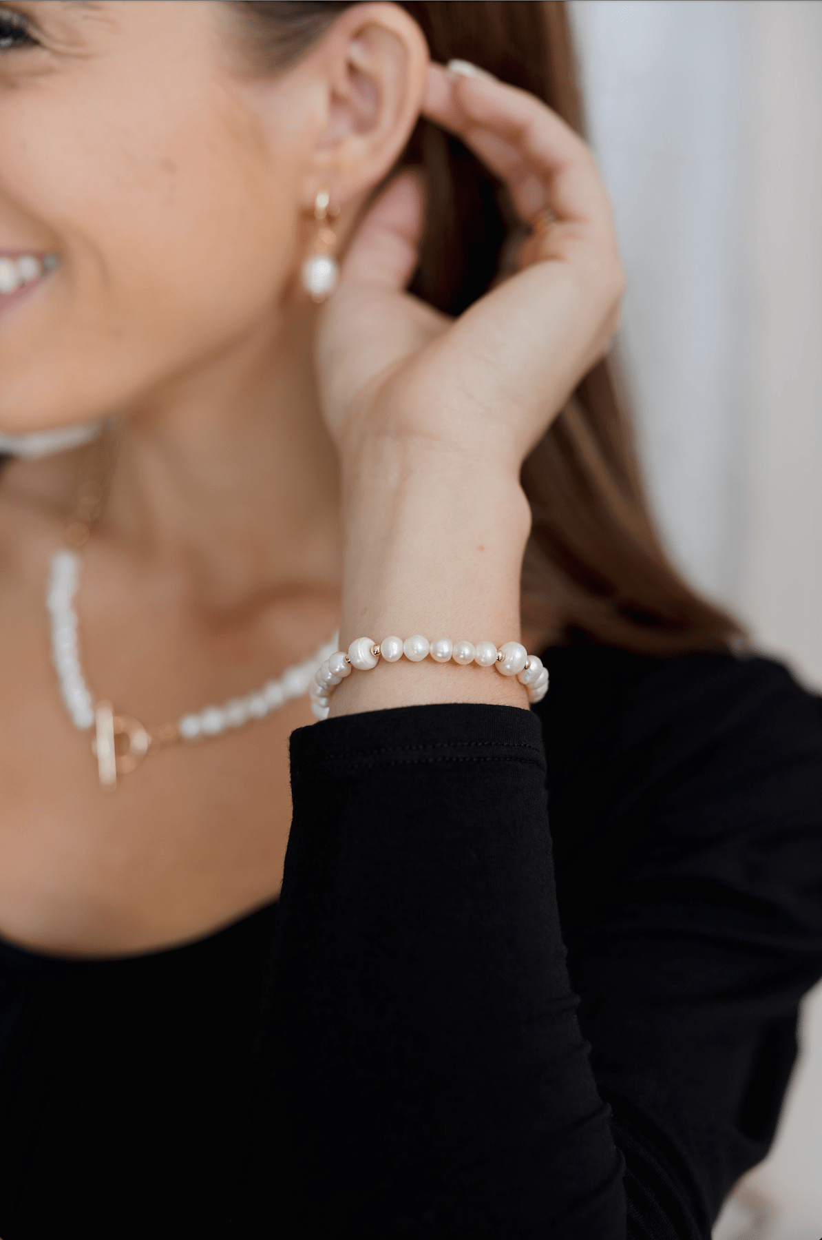Bella Eternity Stretch Pearl Bracelet - Mainstream Boutique