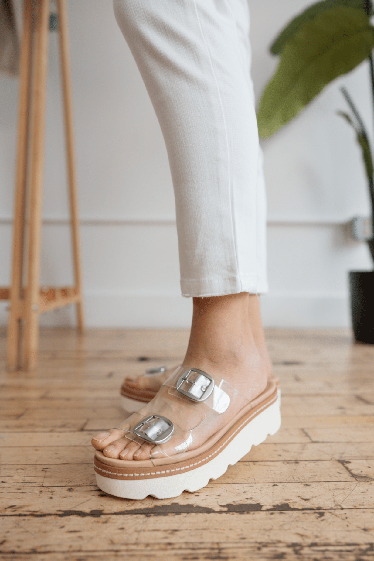 High Rise Slim Straight - White - Mainstream Boutique