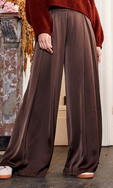 Gia Satin Pleat Front Wide Pant - Mainstream Boutique