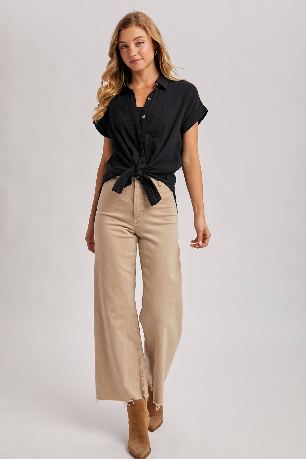ESSENTIAL BUTTON UP COTTON SHIRT - Mainstream Boutique