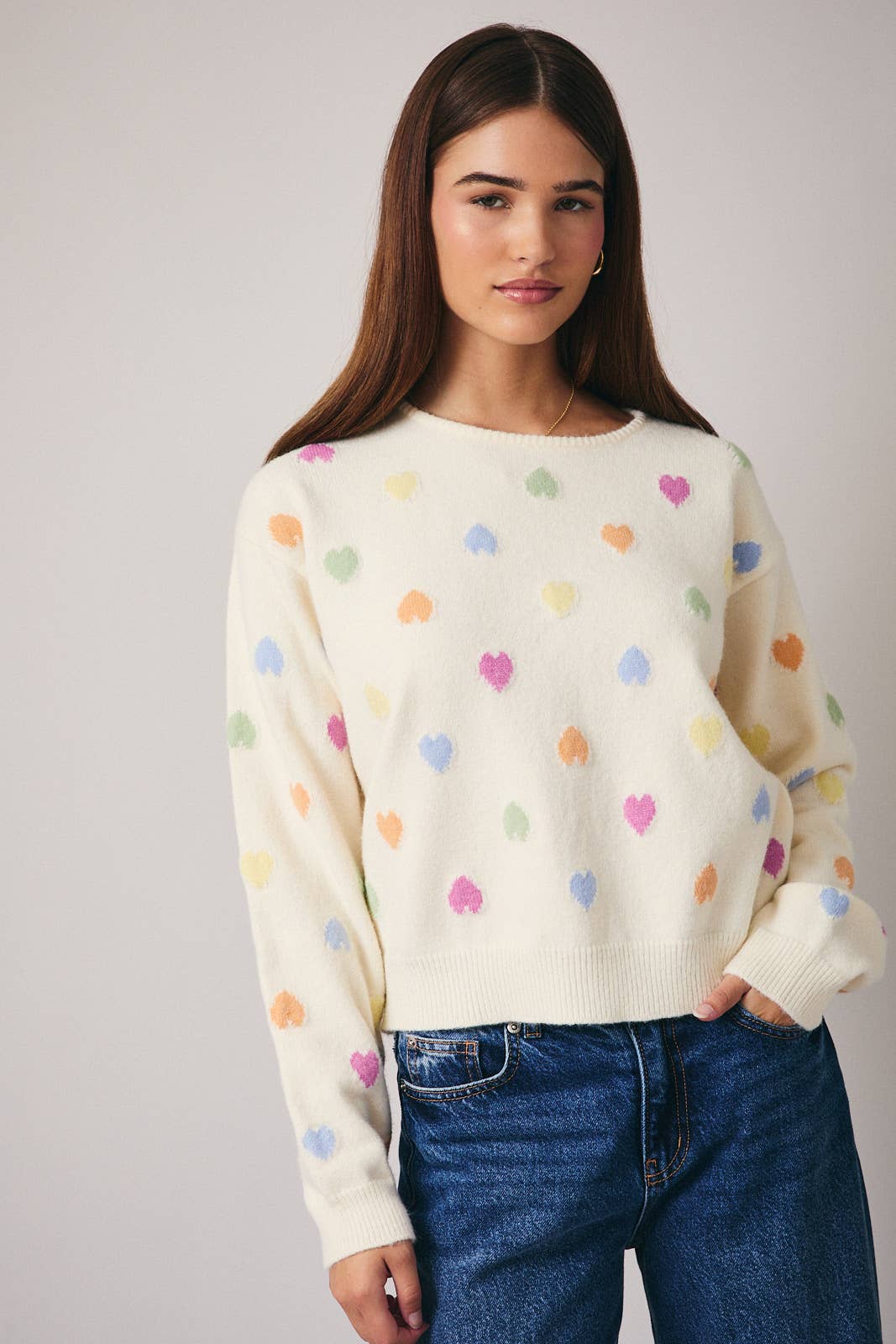ROUND NECK LONG SLEEVE HEART GRAPHIC SWEATER - Mainstream Boutique