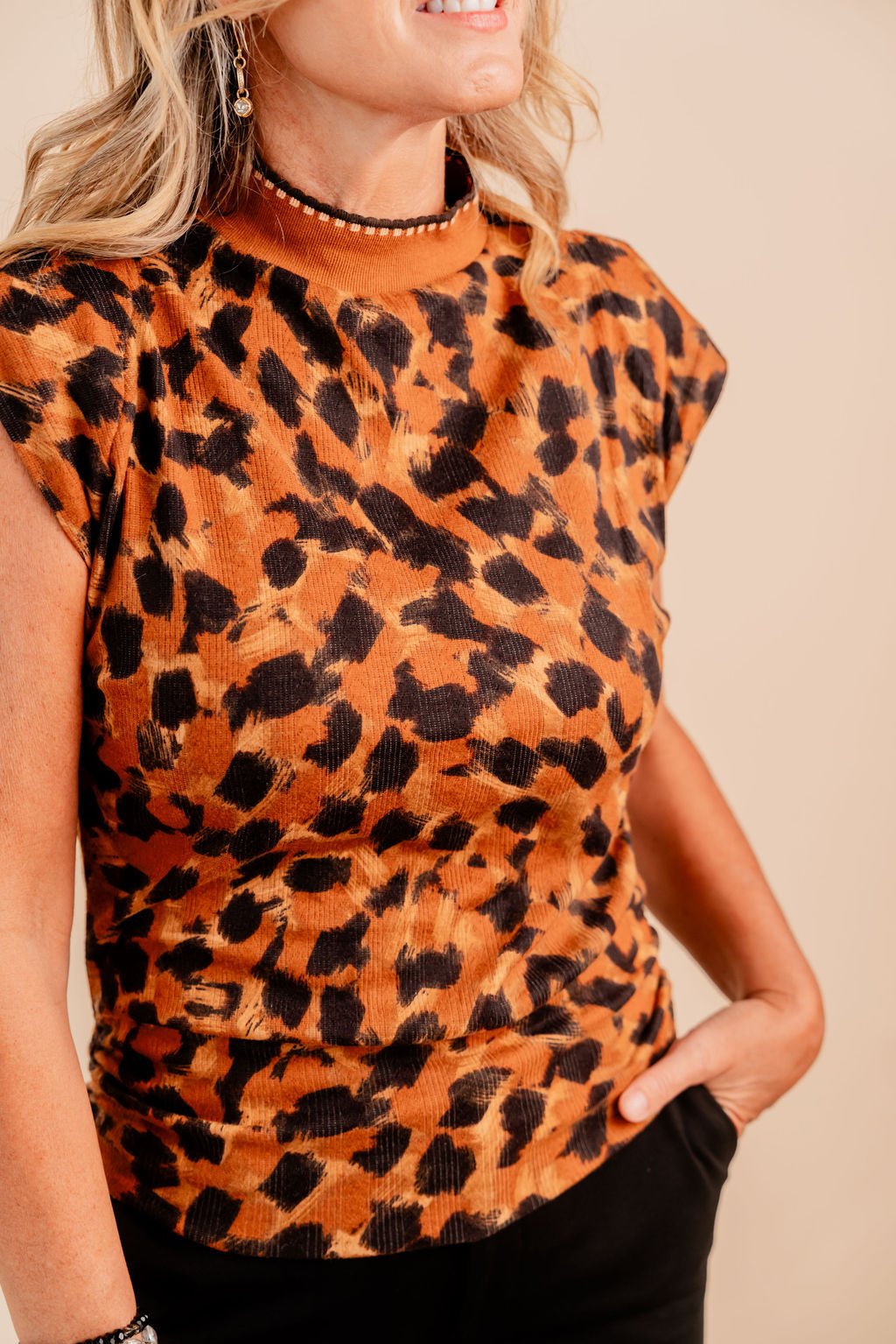 Cap Sleeve Mock Neck Banded Hem Print Top - Mainstream Boutique