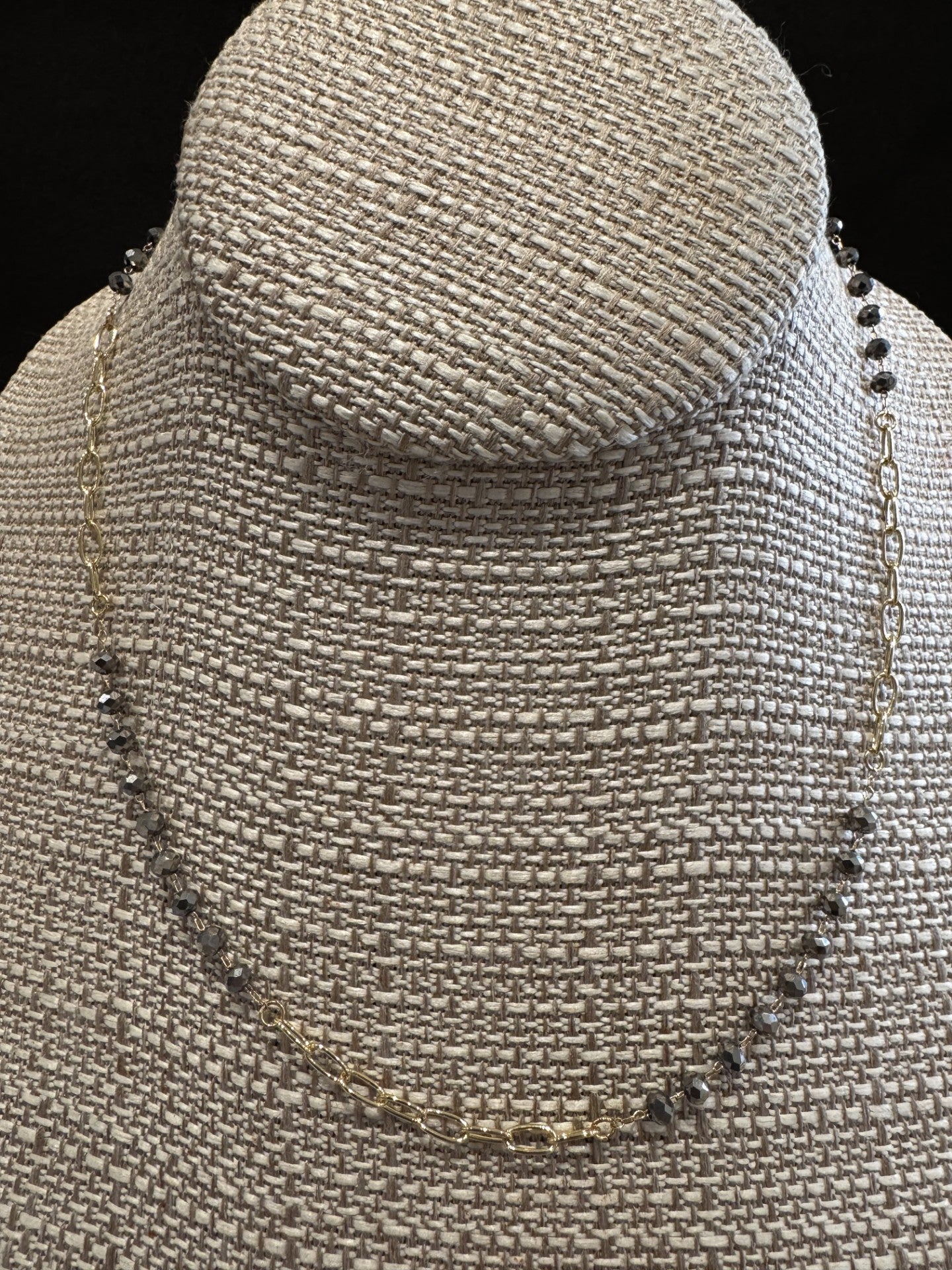 Gold Chain With Glass Beads - Mainstream Boutique