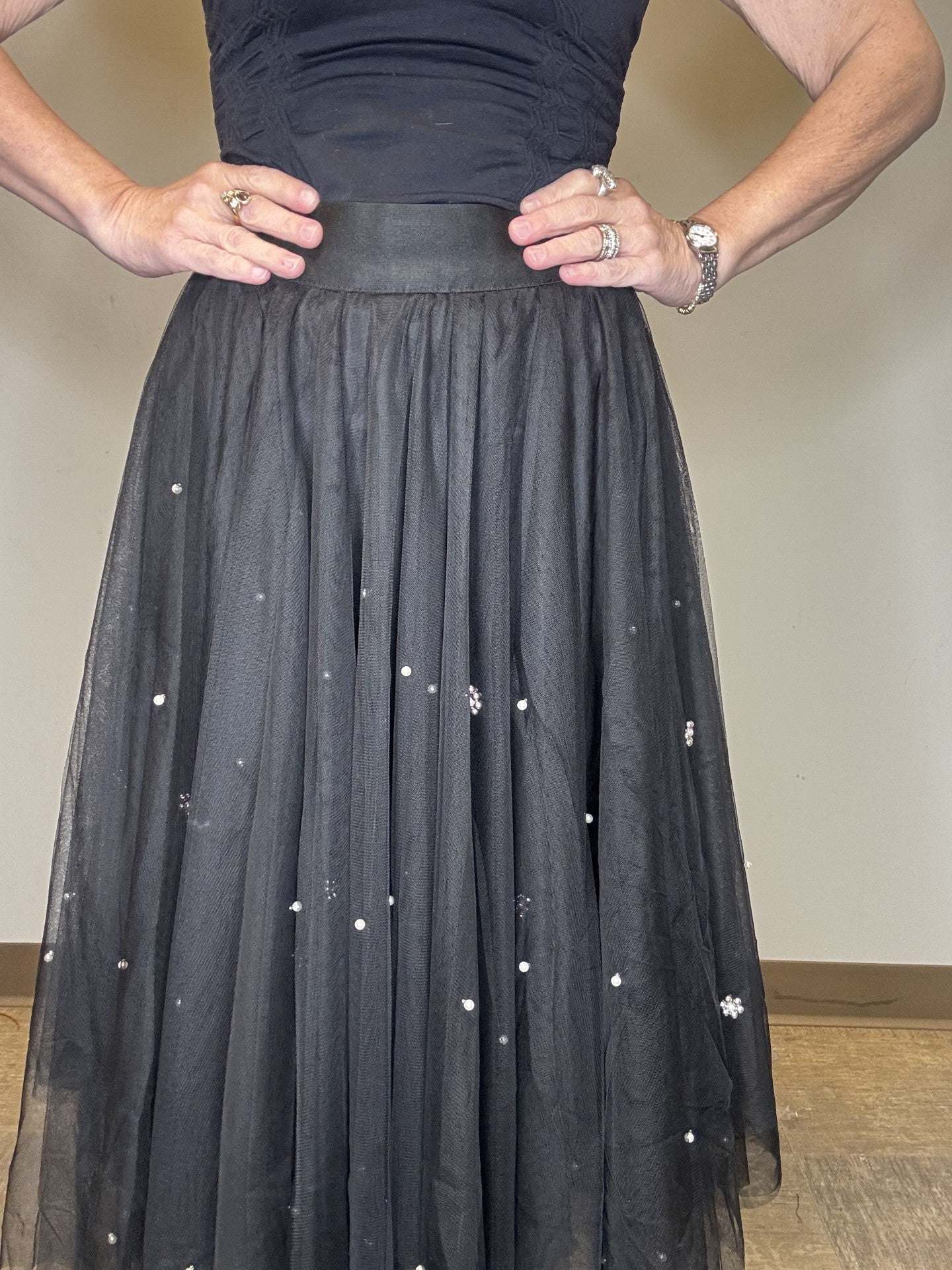 Tulle Hanky Hem Skirt With Pearls (knit Lining) - Mainstream Boutique