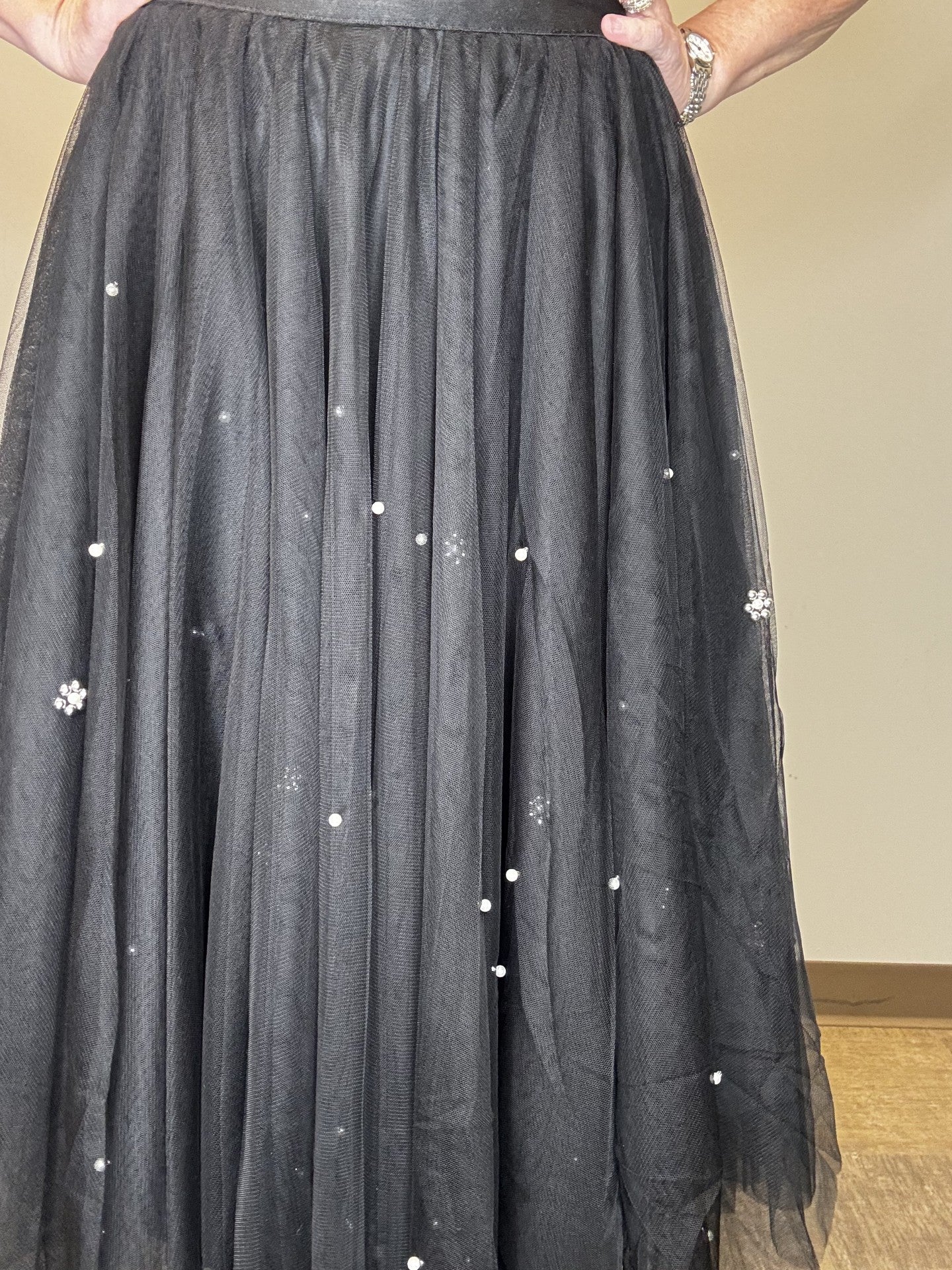 Tulle Hanky Hem Skirt With Pearls (knit Lining) - Mainstream Boutique