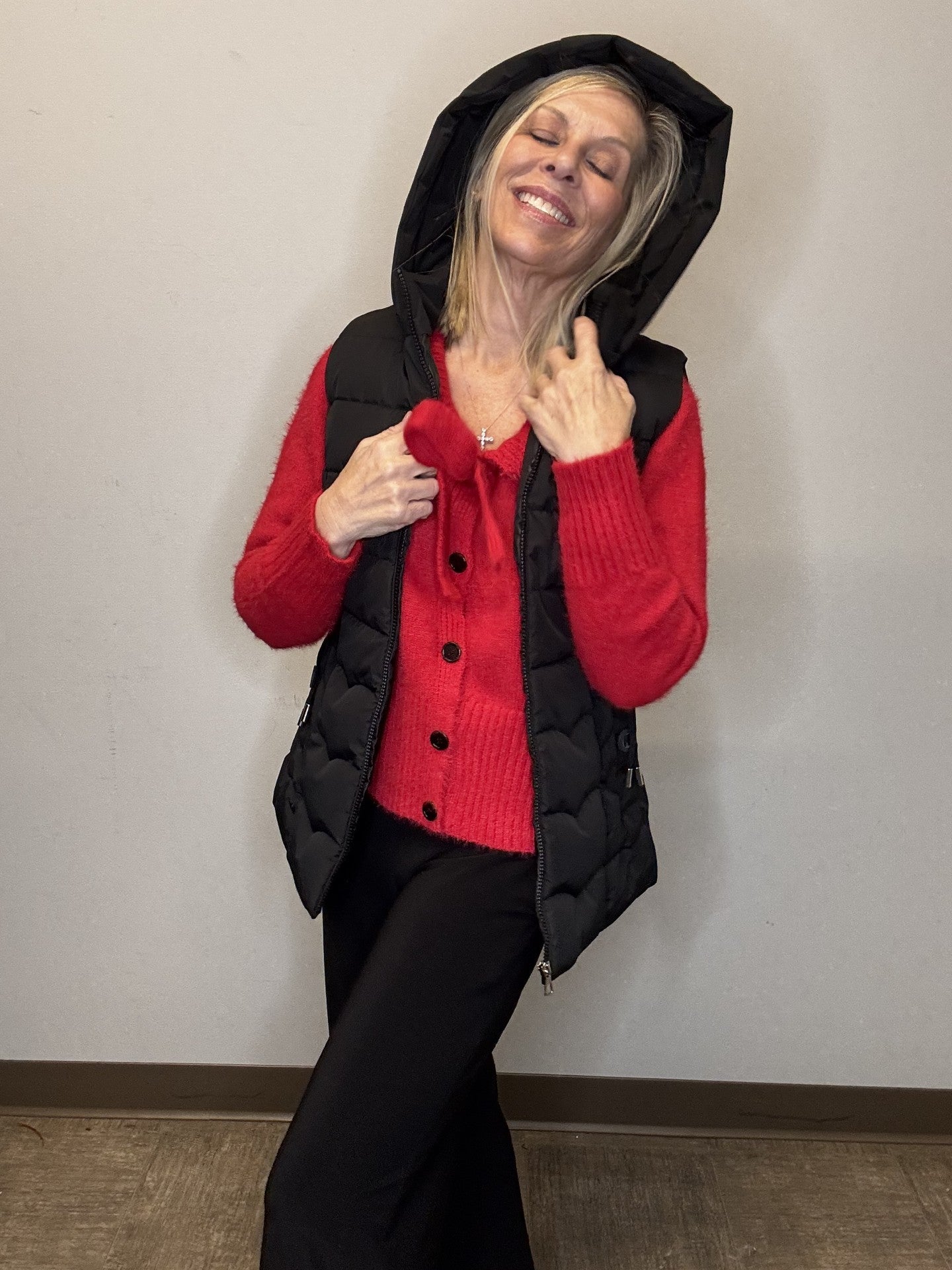 Short Hoodie Puffer Vest Detachable Hood - Mainstream Boutique