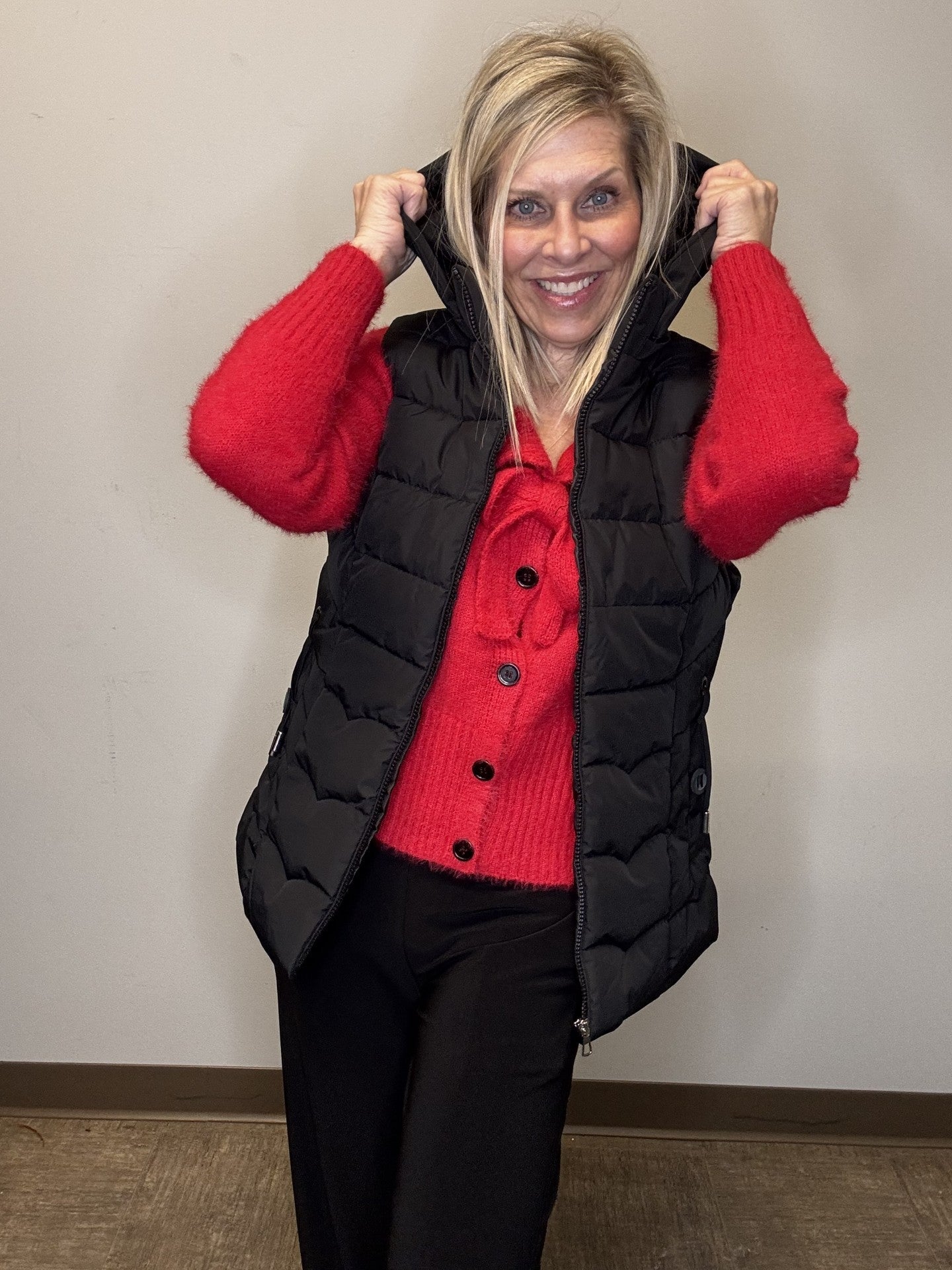 Short Hoodie Puffer Vest Detachable Hood - Mainstream Boutique