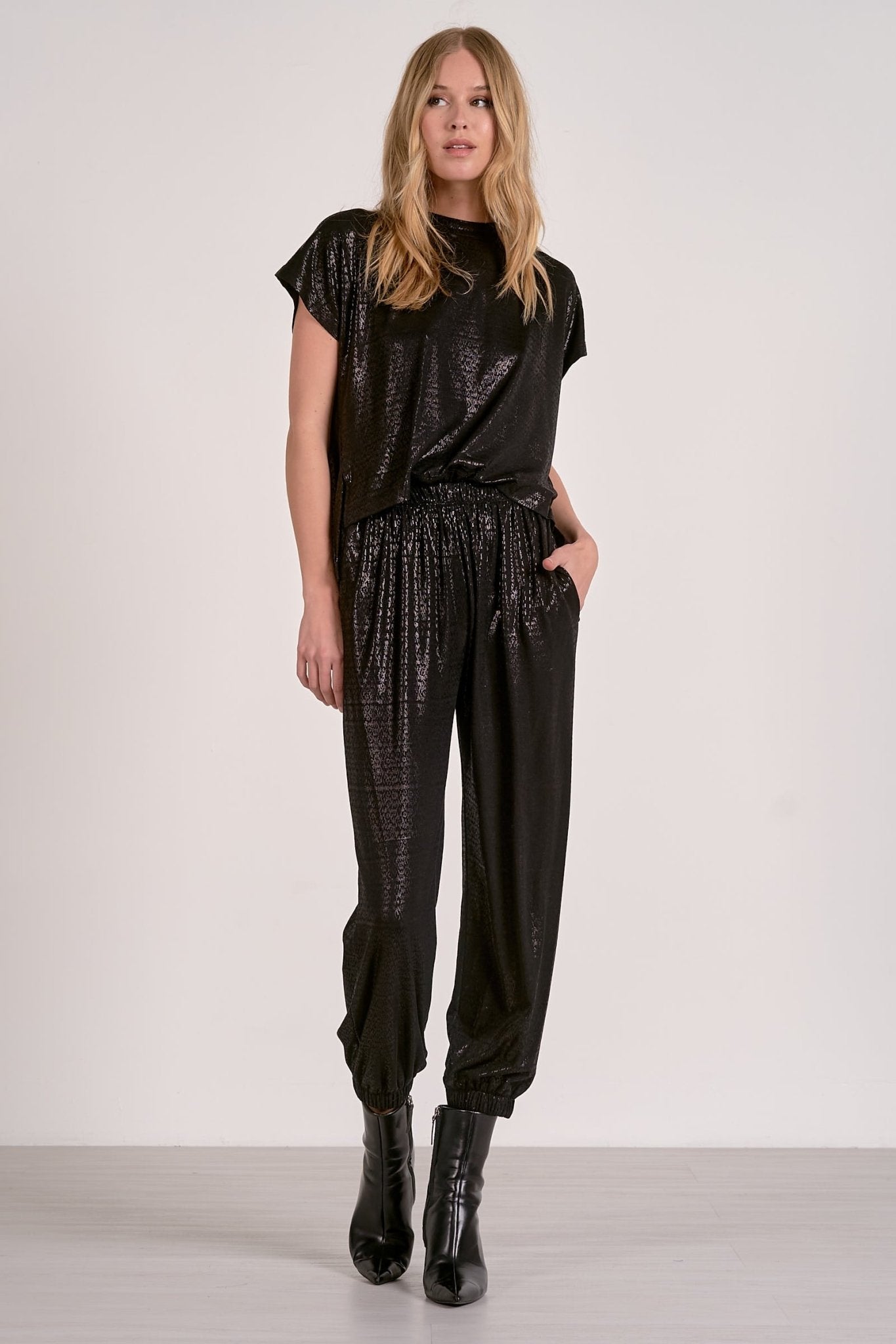 Elan Metallic S/S Jumpsuit - Mainstream Boutique